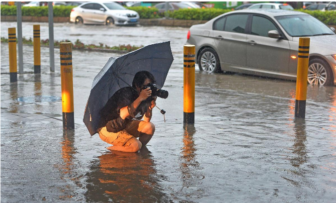 2023今日更新深圳暴雨:商场秒变“水帘洞”