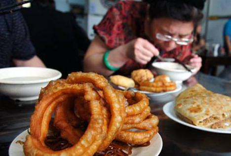 北京当地人喜欢去的小吃街在哪里(美食推荐)