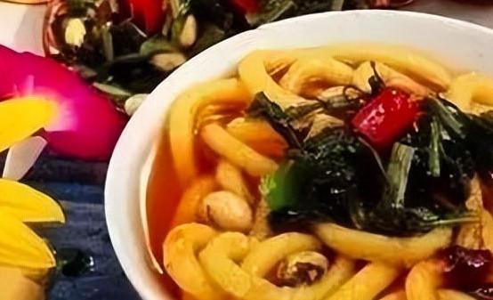 鞍山特色美食一条街在哪(鞍山特色美食一览，让你一饱口福)