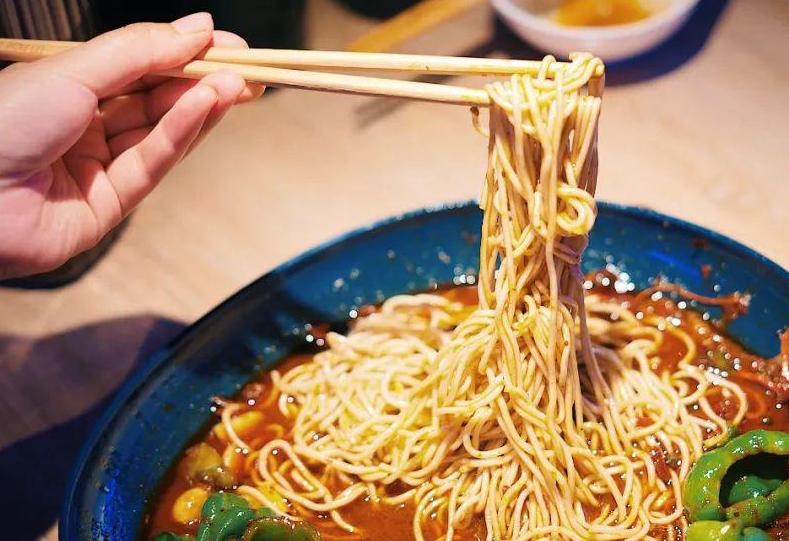 附近小吃一条街(美食推荐)